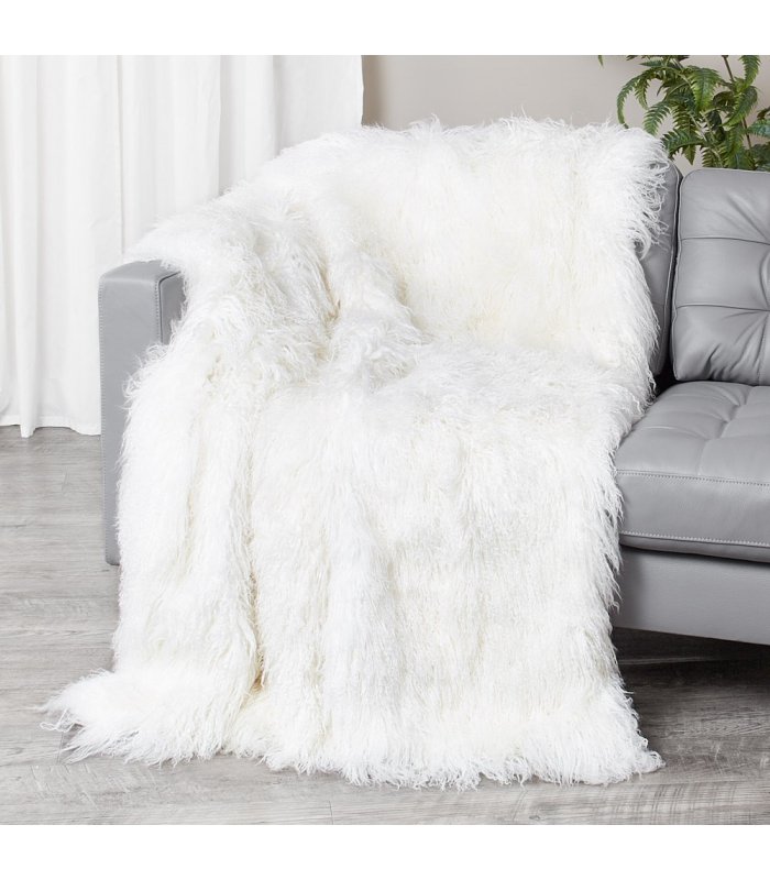 Mongolian Lamb Fur Blanket / Fur Throw in White: 